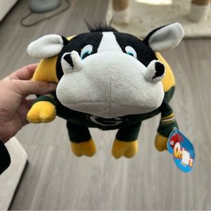 Stuffed Green Bay packers cow football NWT
